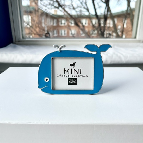 🐳 Blue Whale Mini Frame - Picture 2 of 11